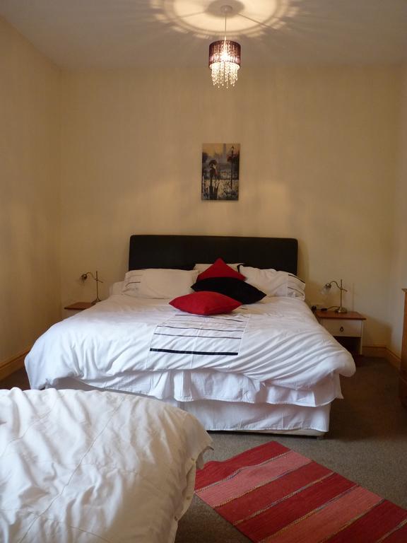 Old Police House Bed & Breakfast Haverfordwest Room photo