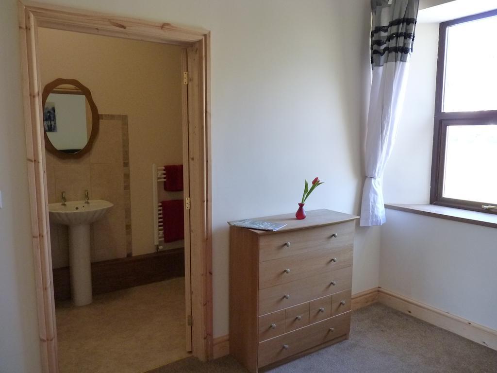 Old Police House Bed & Breakfast Haverfordwest Room photo