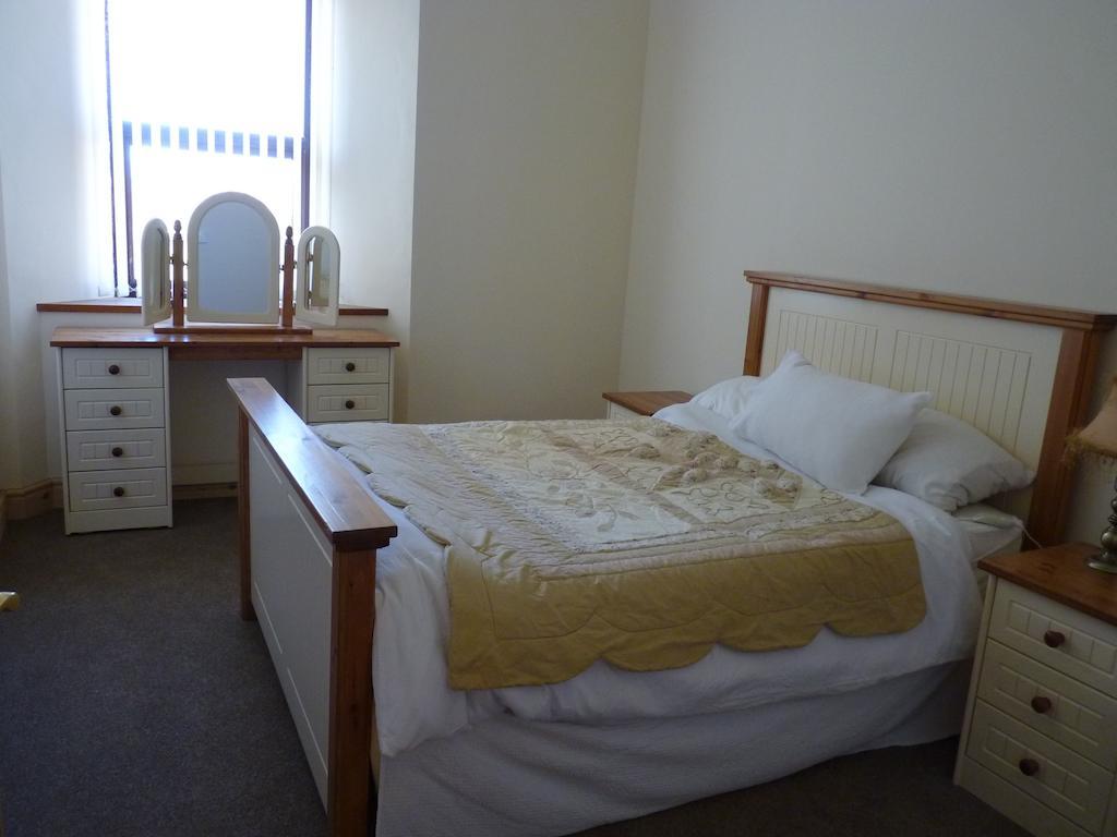 Old Police House Bed & Breakfast Haverfordwest Room photo